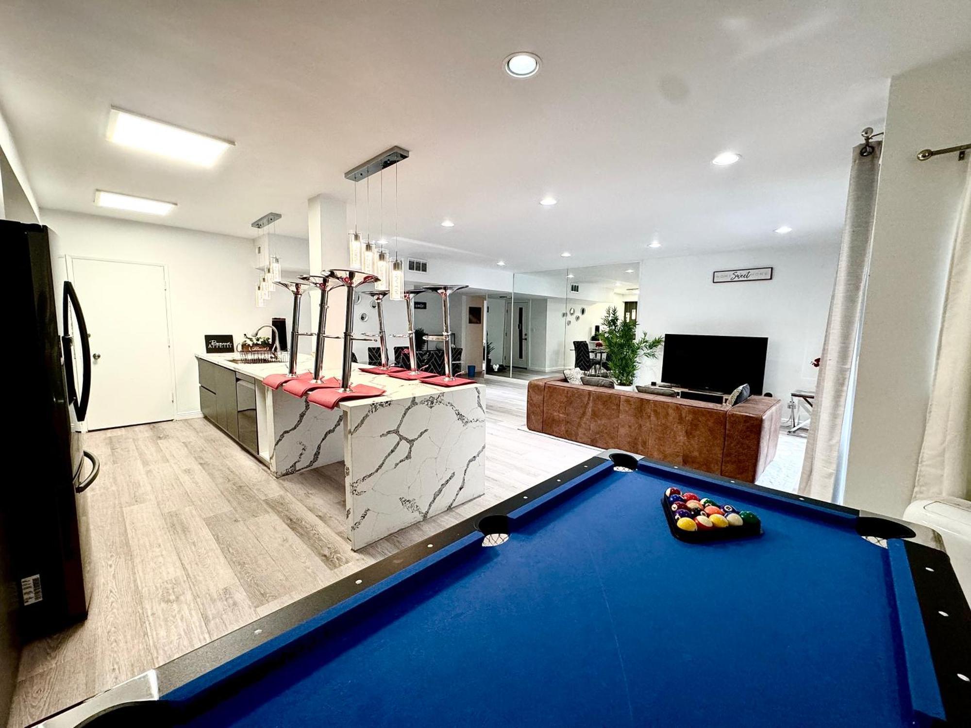 Amazing Large 2 Bedroom West Hollywood Apartment Los Angeles Exterior photo